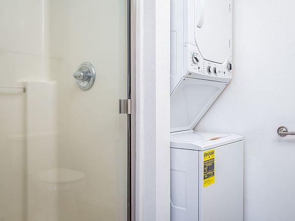 4th image of 455 NE 24th Ave #29