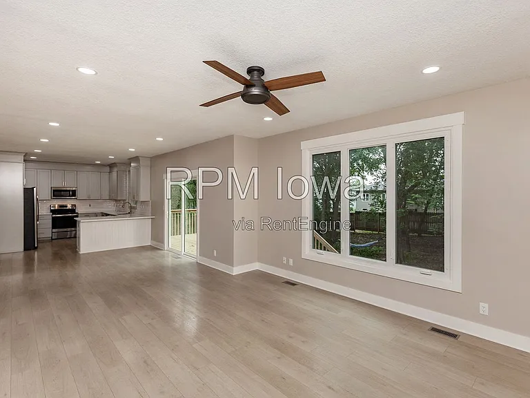 14440 Briarwood Ln — Photo 9