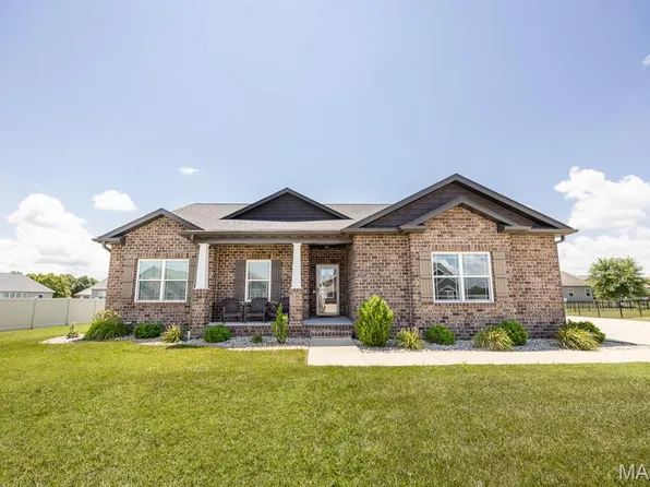 1177 Widgeon Dr, Mascoutah, IL 62258