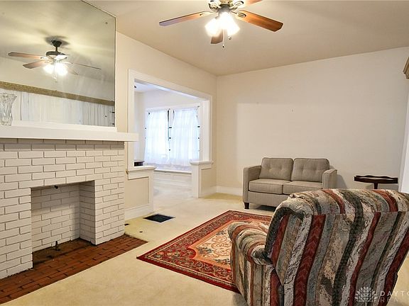 4th image of 677 Randolph St
