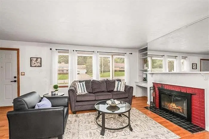 3 bed, 1230 sqft, $1,400 — Photo 4