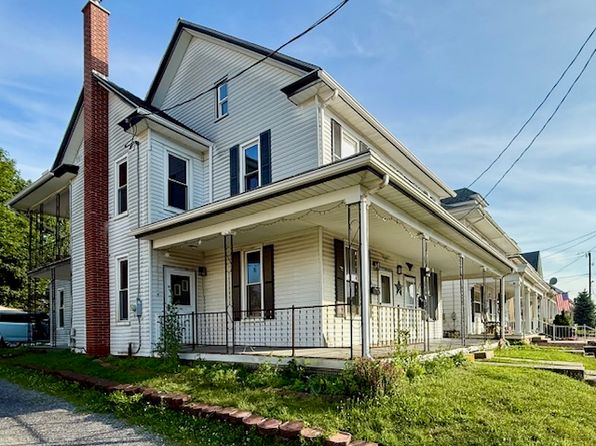 214 E Cherry St