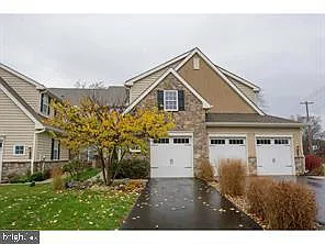 1204 Derry Ln Photo 1