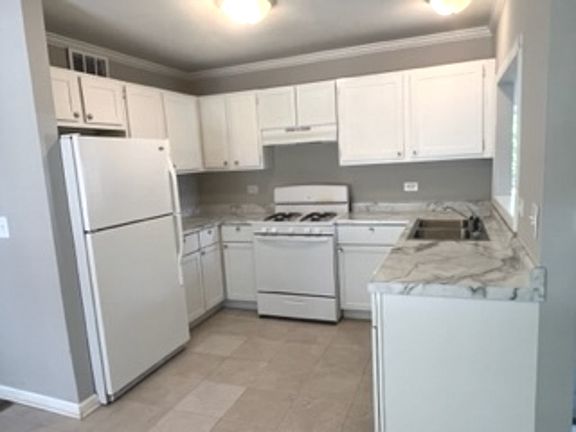 5th image of 2091 Oriole Ln