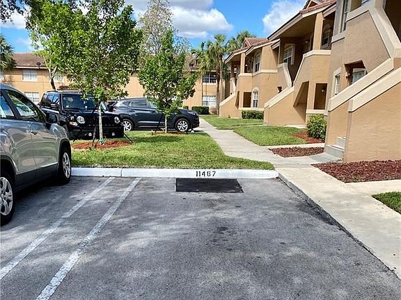 2nd image of 11467 NW 42nd St #11467