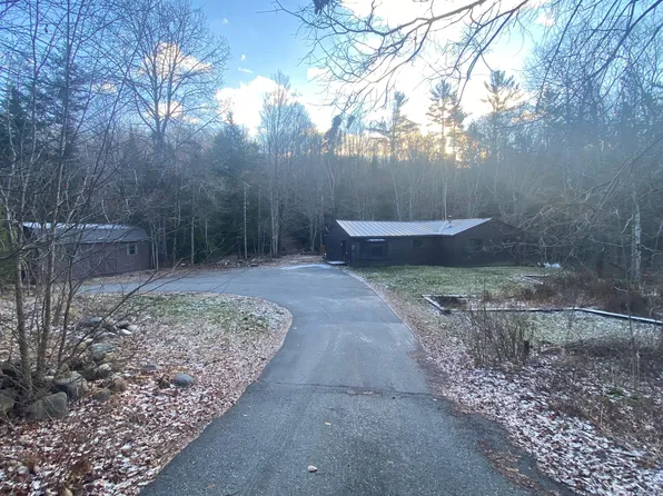 762 State Route 118, Canaan, NH 03741