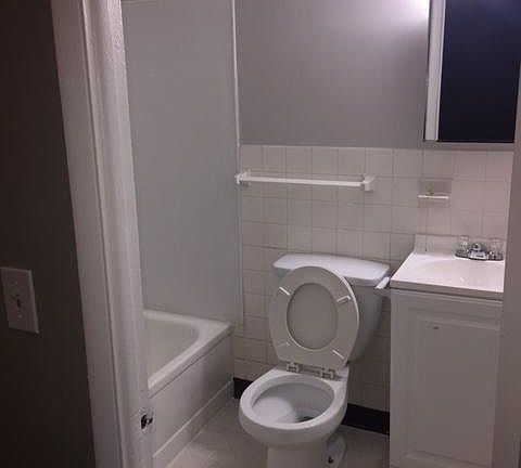 2nd image of 2301 Forestdale Ave APT 103