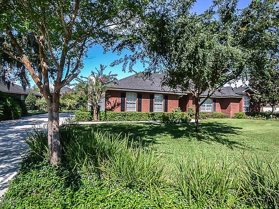 5th image of 12038 Rising Oaks Dr E