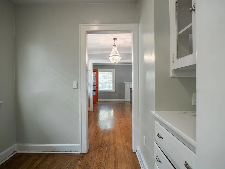 6420 Oak St — Photo 31