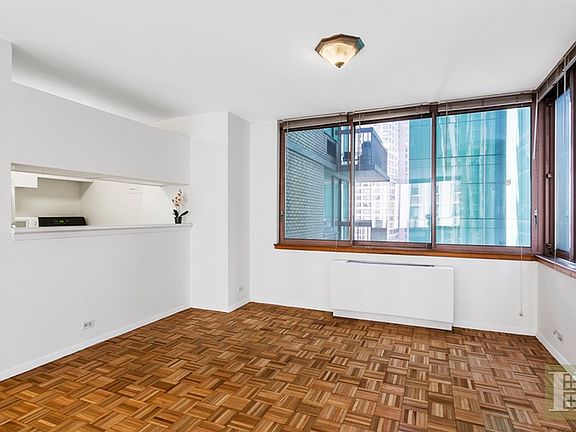 3rd image of 235 E 40th St APT 19D