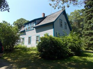 748 Bay Rd, Brooklin, ME 04616