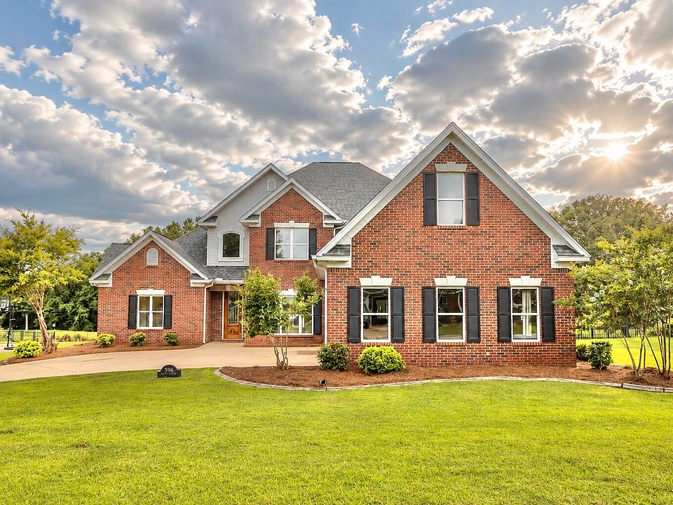 1st image of 396 Elm Dr