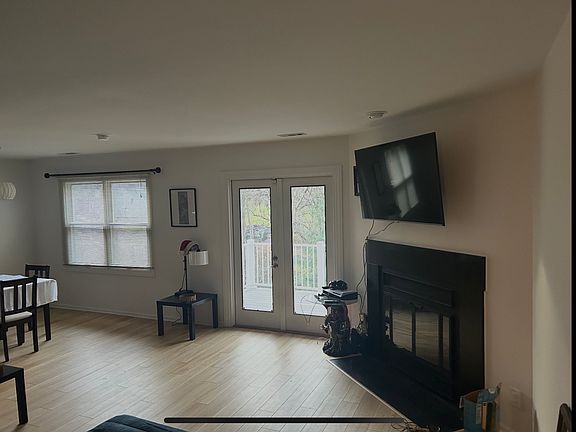 4th image of 1349 Fleming St