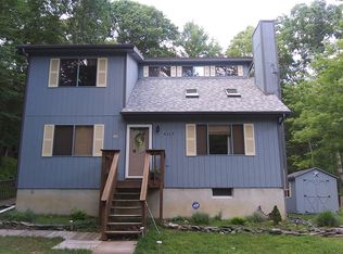 4117 Spring Cir, Bushkill, PA 18324