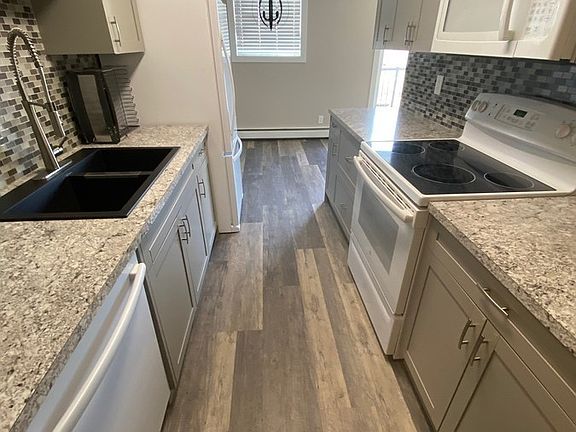 2nd image of 1619 Scenic Hts S #29