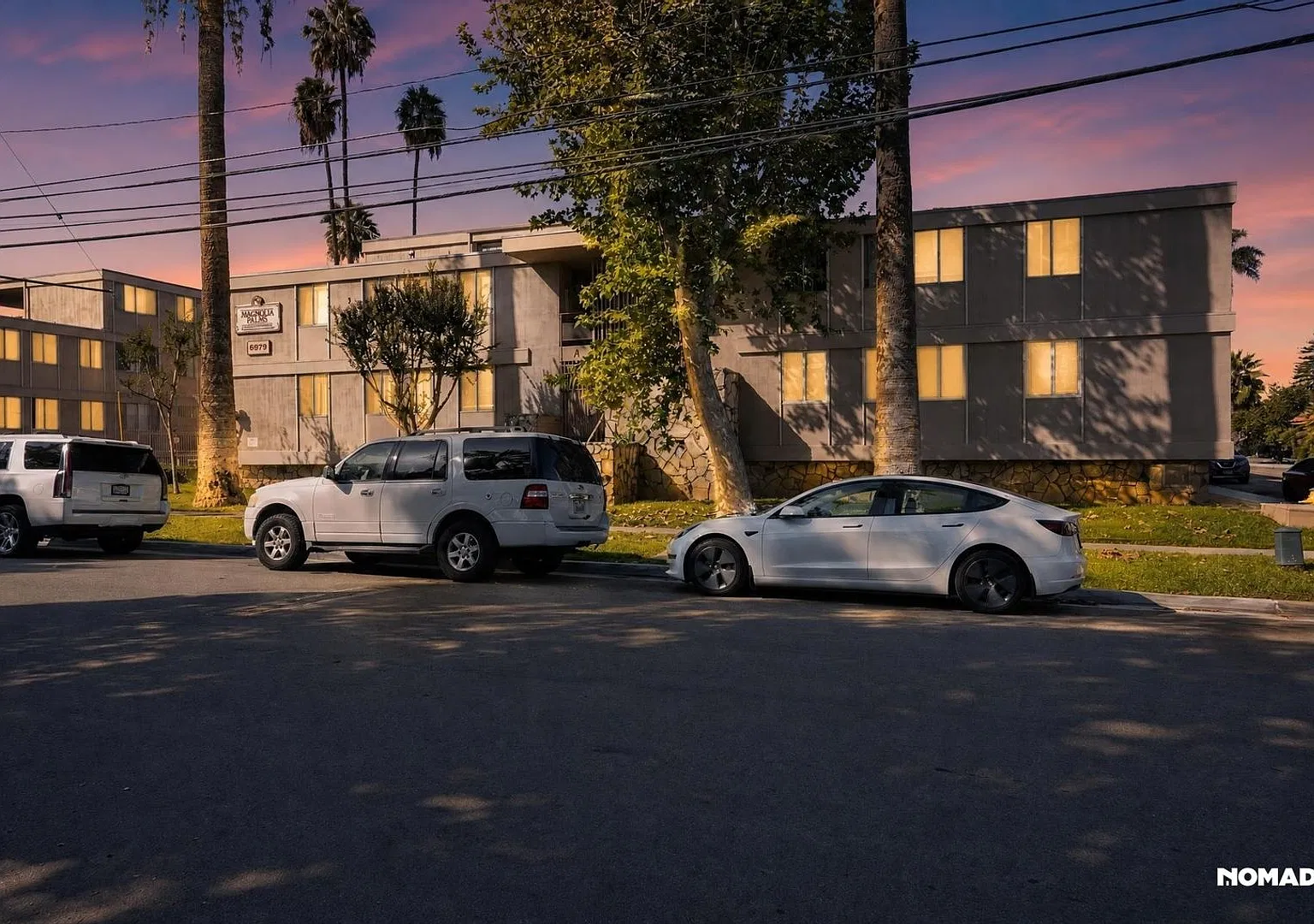 Spacious 3BR Condo in Riverside — Photo 1
