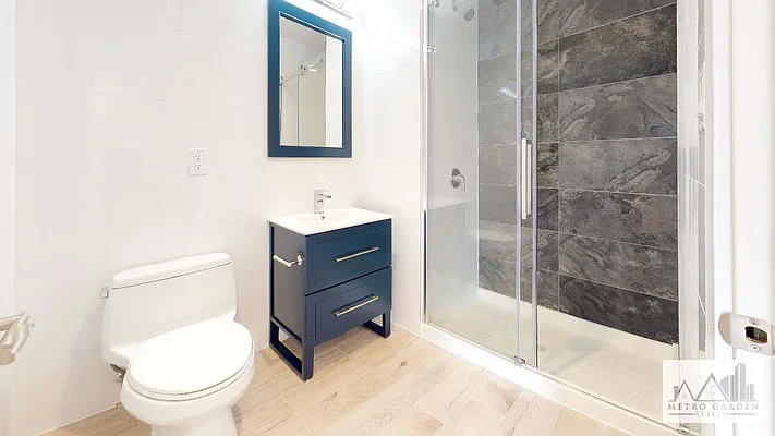 Rented by Metro Garden Realty NYC | media 9