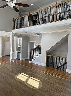 6 bed, 6.0 bath, 4064 sqft, $3,399 — Photo 4