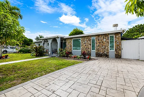 11300 SW 44th St Photo 1
