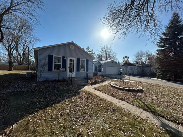 714 S 10th St, Montevideo, MN 56265