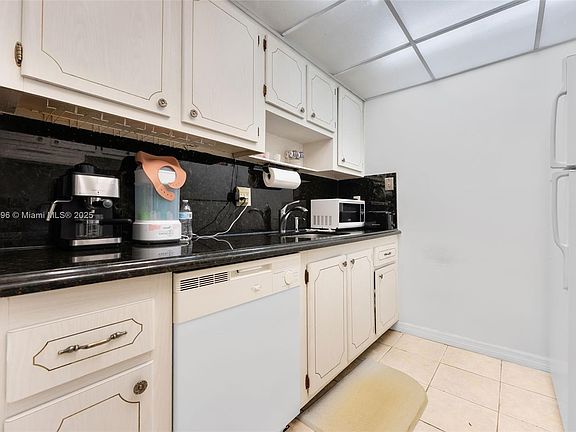 5th image of 14415 SW 88th St APT G212