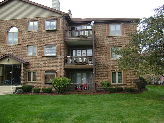 2nd image of 17212 Ridgeland Ave #222