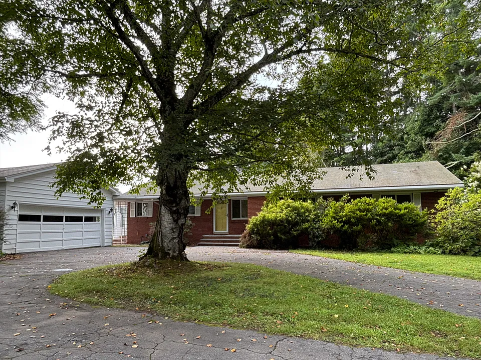 69 Green River Rd