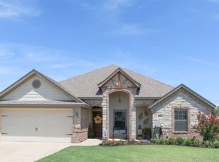 1405 Corto St, Graham, TX 76450