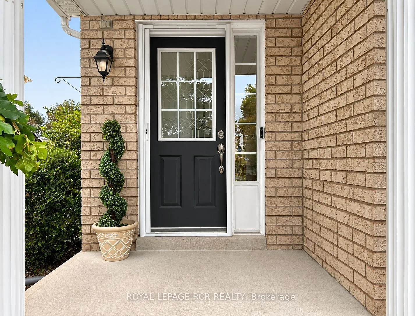 4 bed, $3,400 — Photo 2
