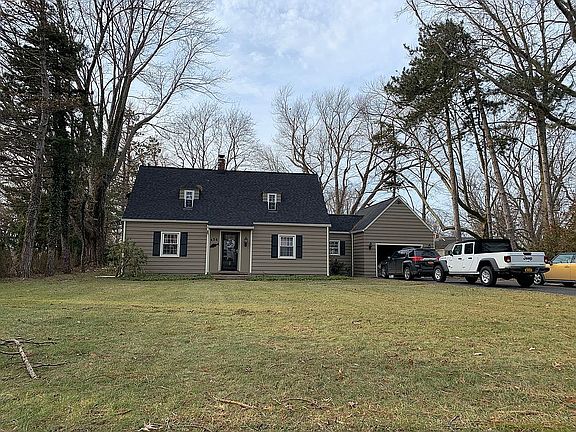 Large front yard lot