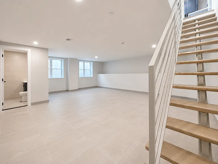 1477 Greene Ave #1B — Photo 8