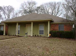 135 Timbercrest Dr, Ridgeland, MS 39157