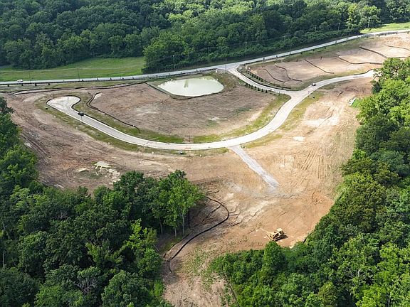 5th image of 402 Trailside Woods Ct Lot 6