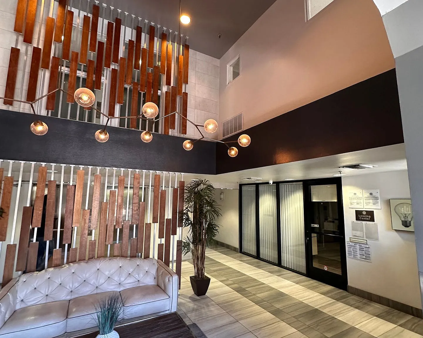 1443 N. Fuller Avenue — Photo 3