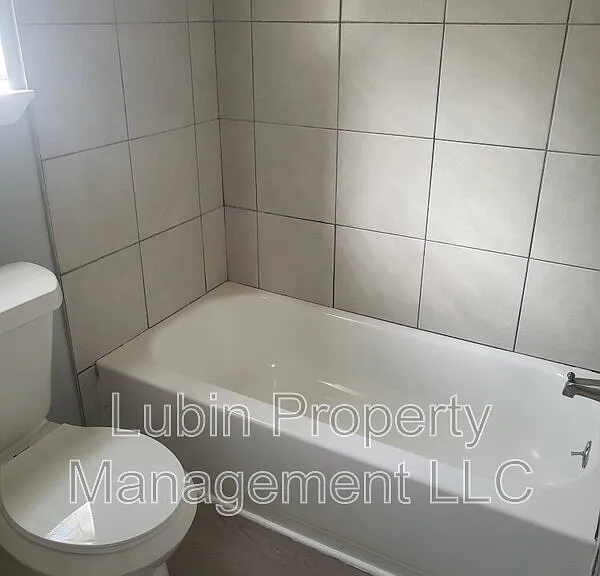 3761 Maple Leaf Cv — Photo 6