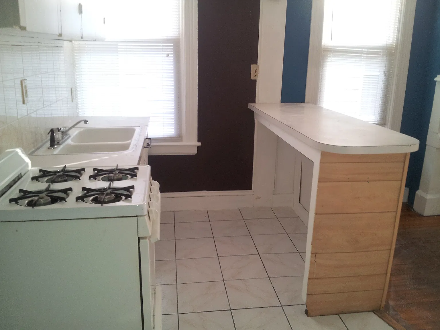 1 bed, $780 — Photo 2