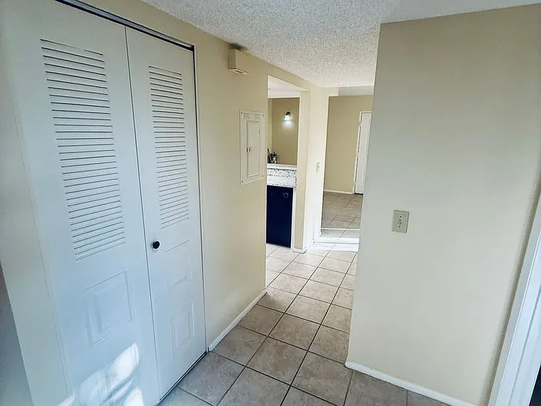 915 Sonesta Ave NE #203 — Photo 23