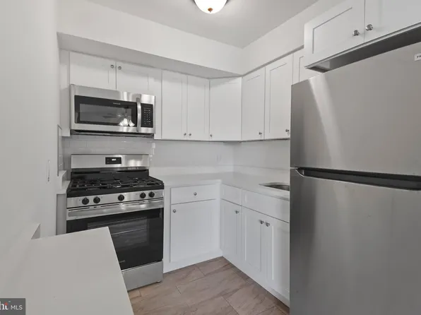 2409 Manor Rd Floor 1, Havertown, PA 19083