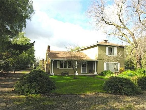 3rd image of 2333 Buena Vista Ave