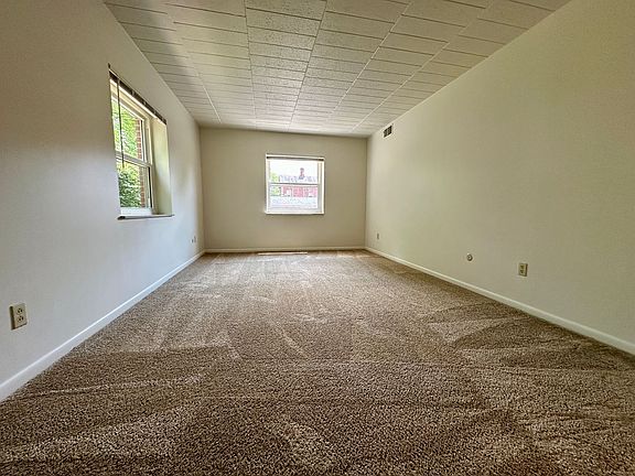 4th image of 360 Maryland Ave APT 206