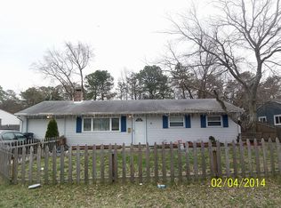 440 Brook Forest Dr, South Toms River, NJ 08757