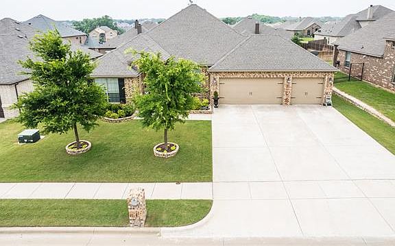 3rd image of 226 Canterbury Ct