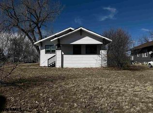 304 8th Ave, Lyman, NE 69352