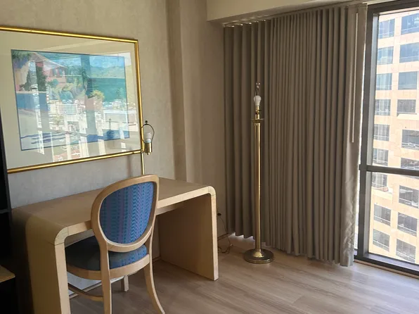 1088 Bishop St, Honolulu, HI