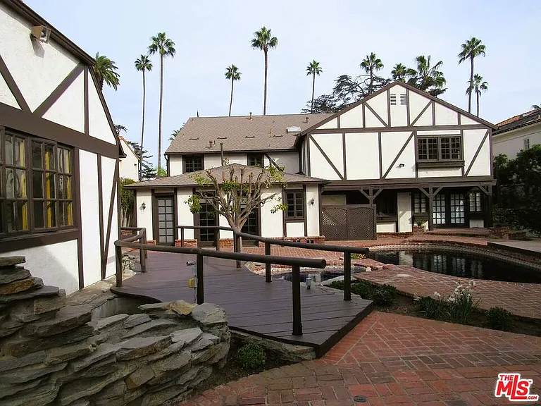 605 Foothill Rd — Photo 4