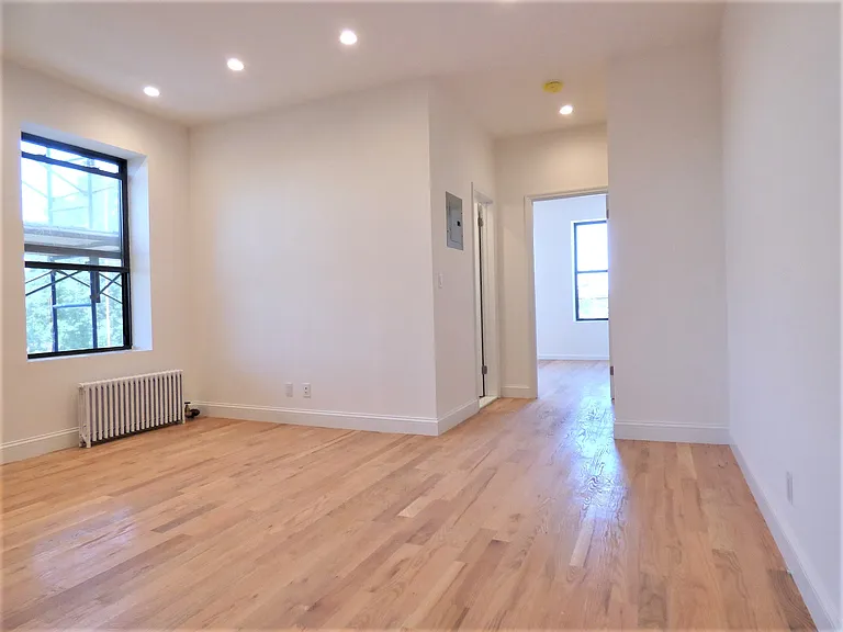 40-41 190th St #1B — Photo 2