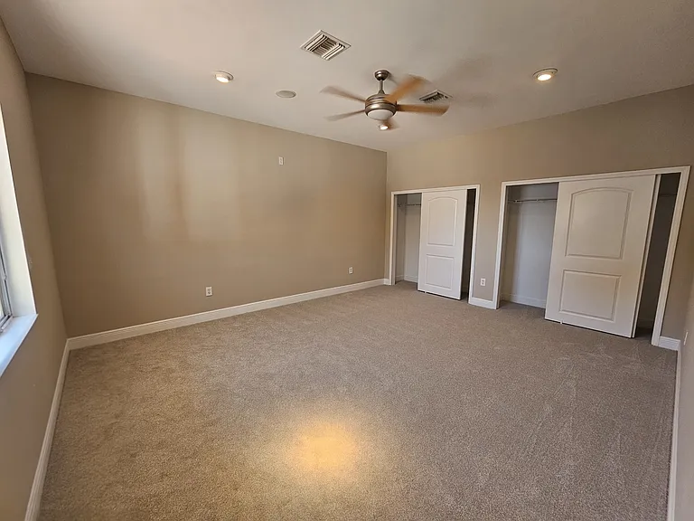 244 SE 20th Ct — Photo 31