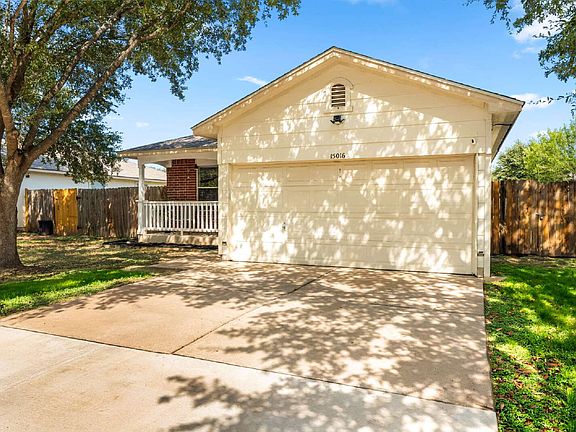 2nd image of 15016 Stave Oak Ln