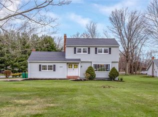 9829 Johnnycake Ridge Rd, Mentor, OH 44060