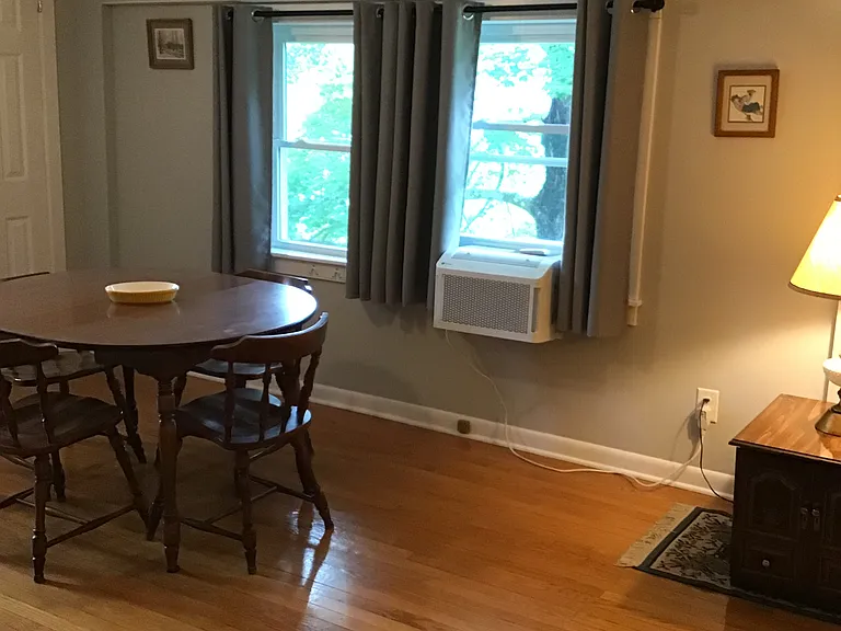 555 Oxford Rd #2F — Photo 15